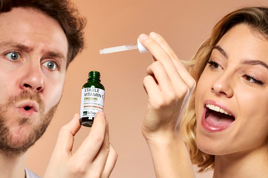 Stable Vitamin C_ragazzo e ragazza_applicatore 03-1