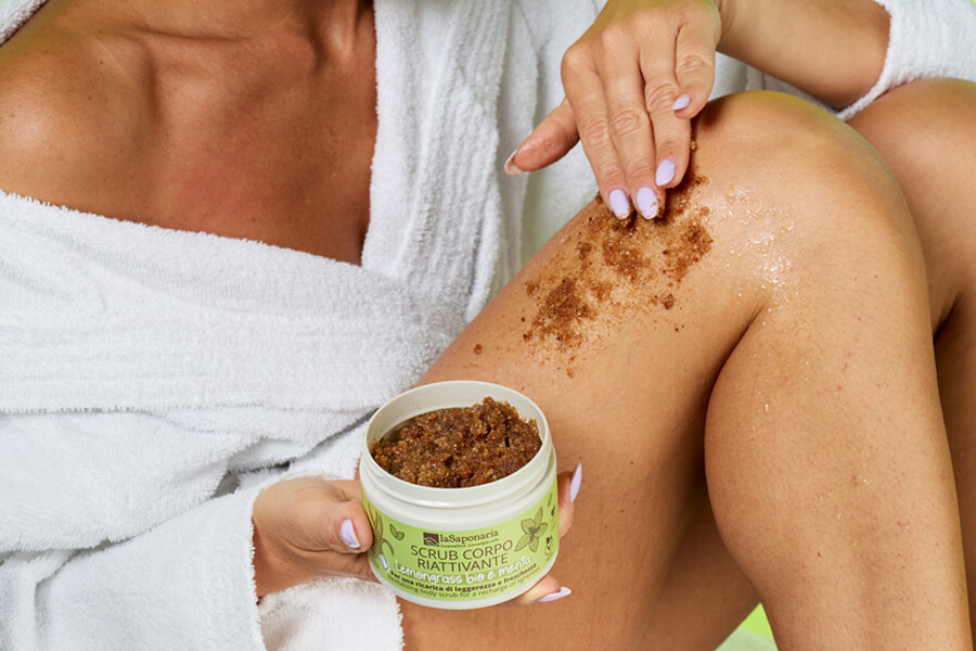 Scrub corpo primavera